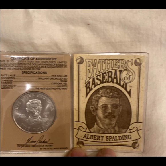 Albert Spalding “Father’s of Baseball” coin - Picture 3 of 3